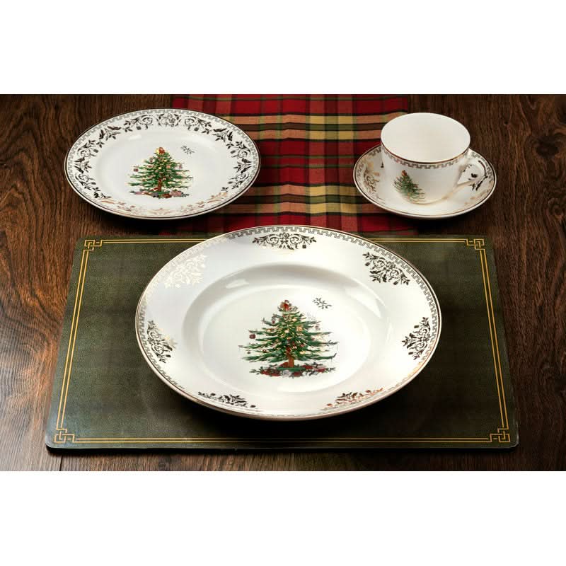 4-Piece Christmas Tree & Gold Detail Set – Service for 1 Person