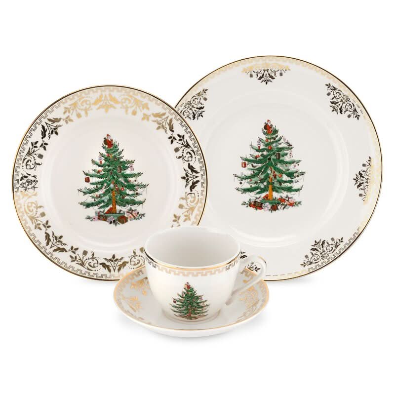 4-Piece Christmas Tree & Gold Detail Set – Service for 1 Person